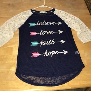 Southern Grace Burnout Tee Crochet Sleeve Size M